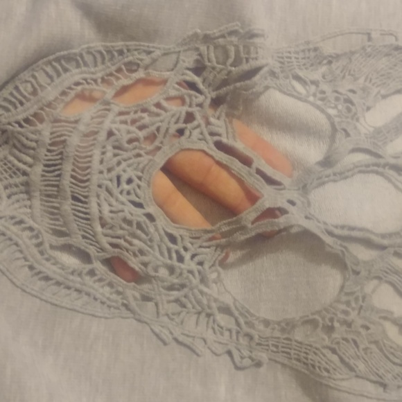 *3 for$10*Skull top - Picture 4 of 4